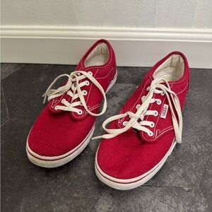 Vans Classic off the wall Pro Low Top Skate Shoes Canvas Red Women’s